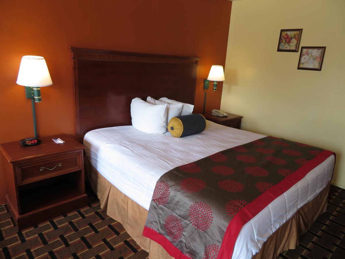 Royal Crest Motel Medford Bagian luar foto