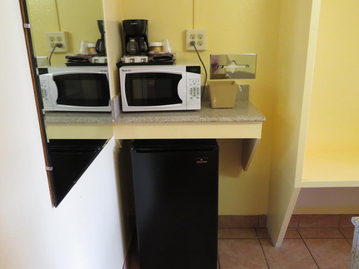 Royal Crest Motel Medford Bagian luar foto