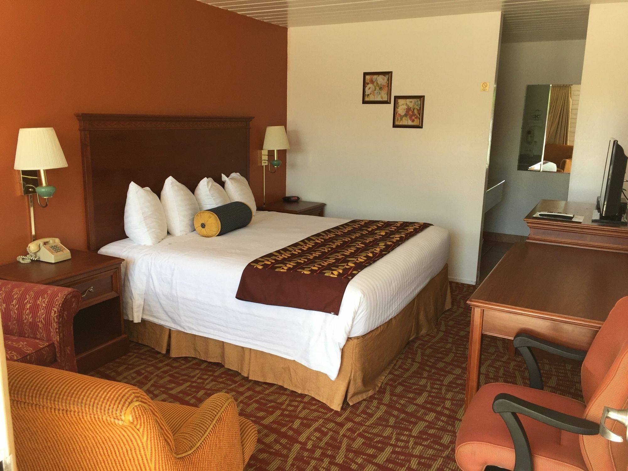 Royal Crest Motel Medford Bagian luar foto